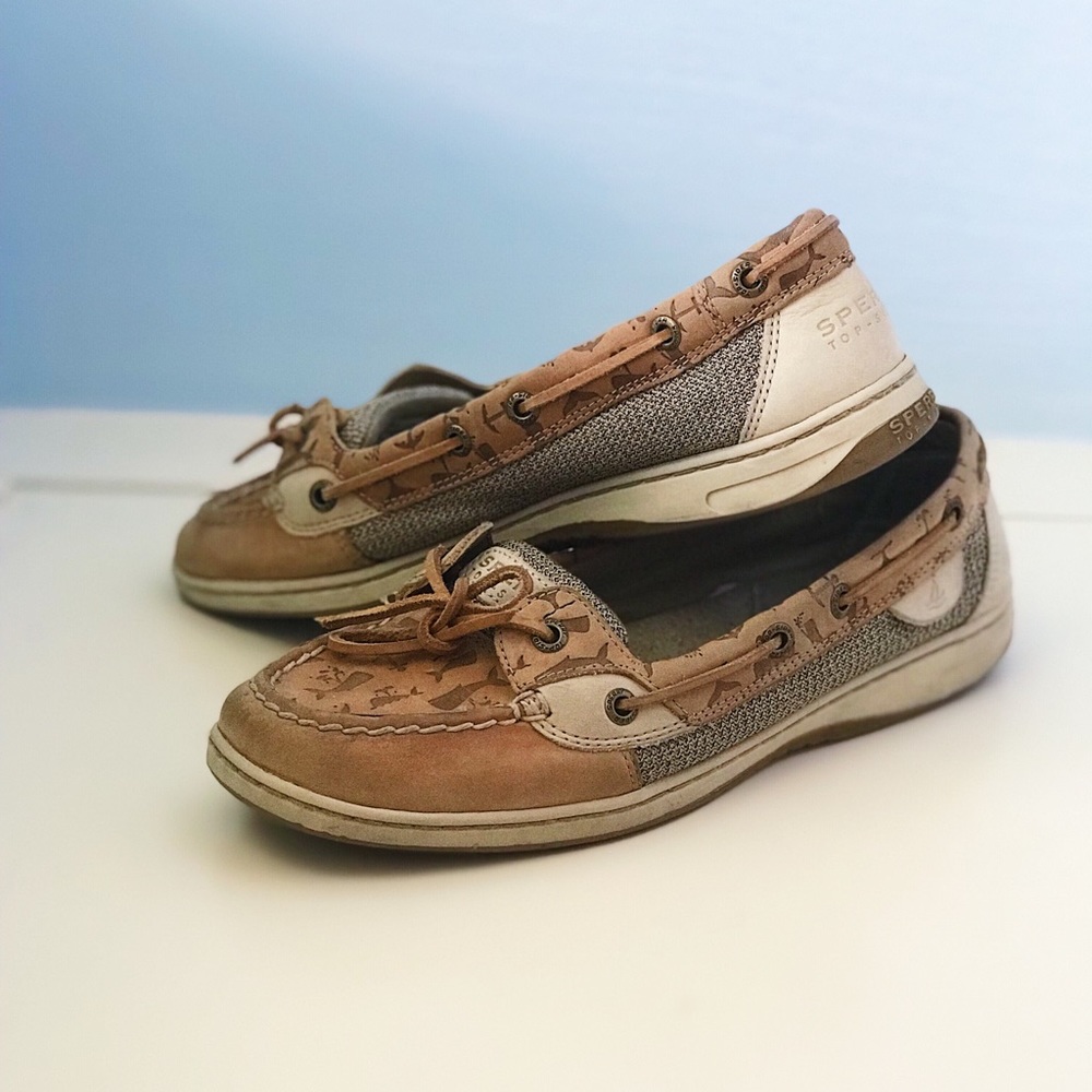 WHALE EMBOSSED SPERRYS